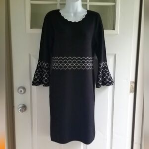 Nina Leonard Scalloped Bell Sleeve Holiday Sweater Dress | Sz. Medium